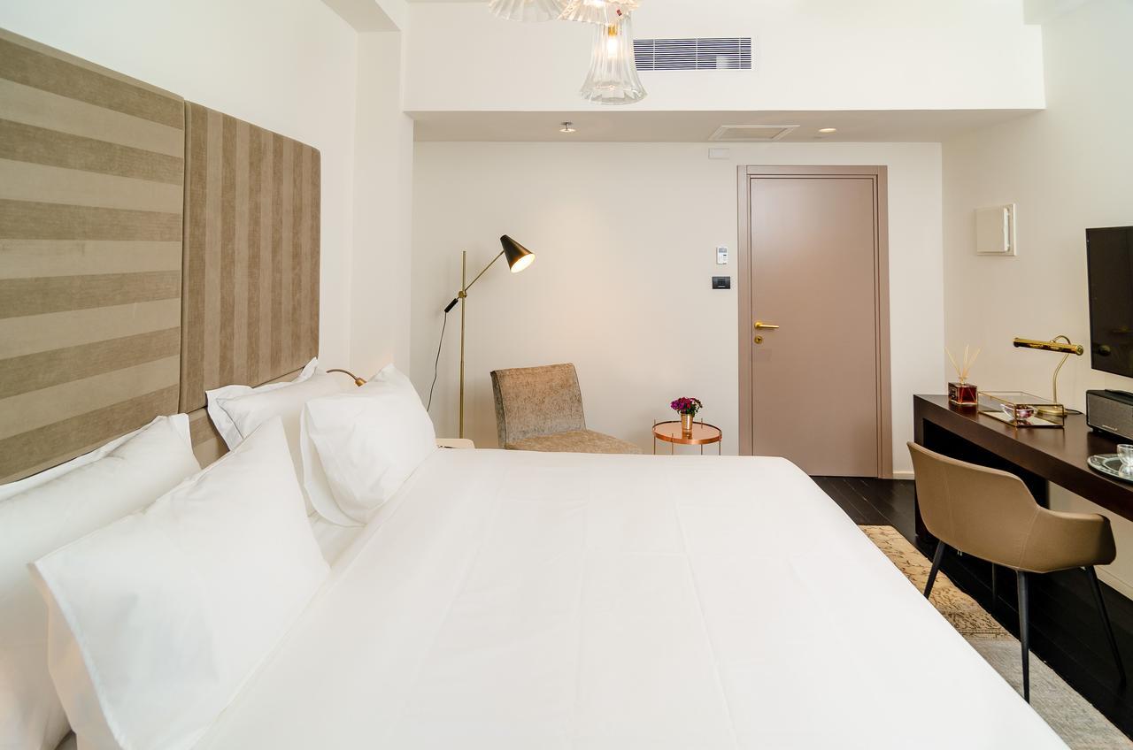 Lear Sense Hotel Gedera Exteriör bild