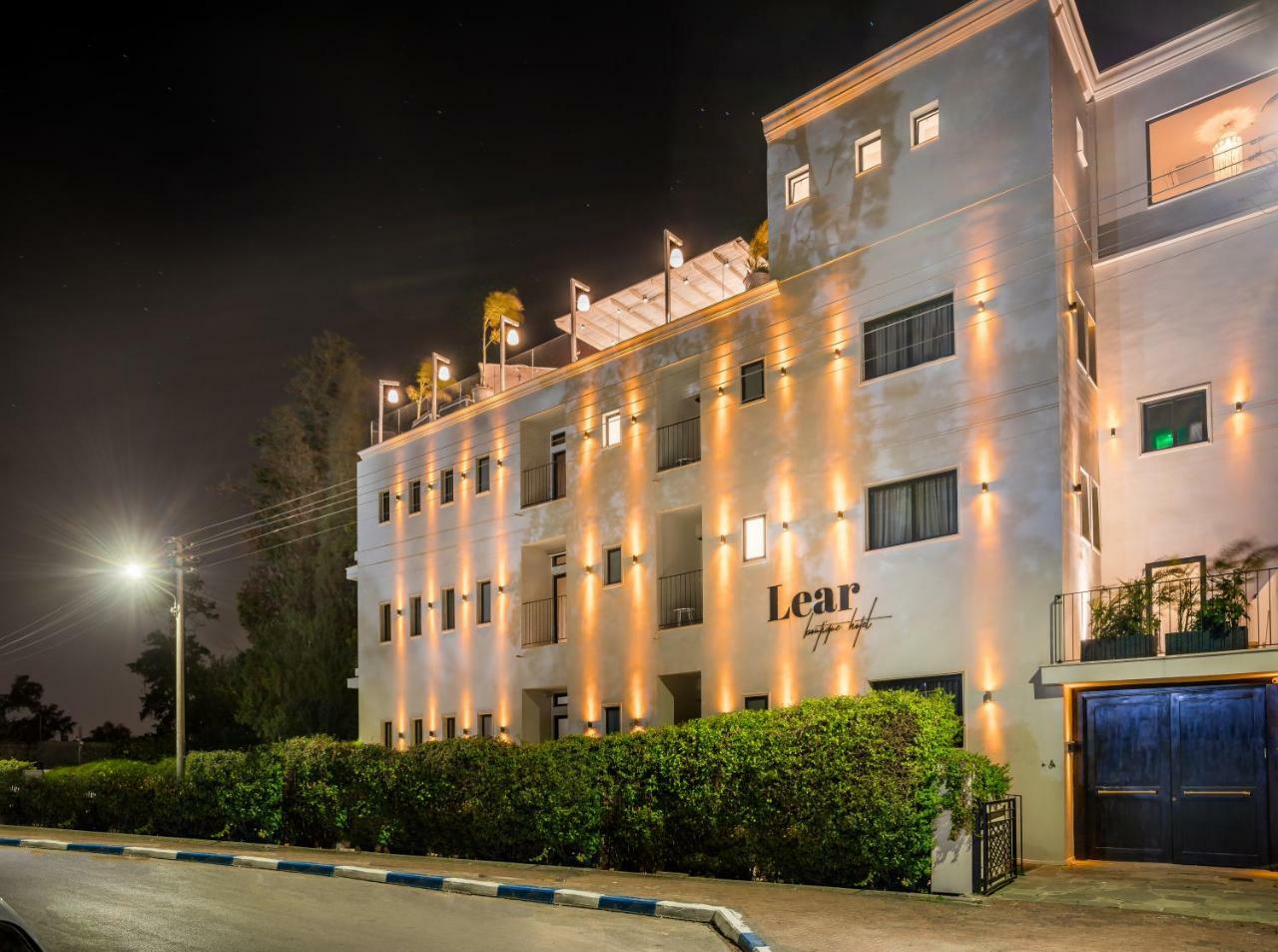 Lear Sense Hotel Gedera Exteriör bild